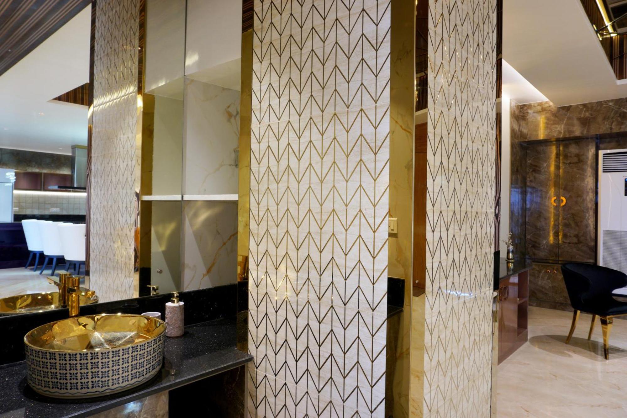 Apartamento The Pentouz On 100 Feet Road Indiranagar - An Urban Luxury Retreat Bangalore Exterior foto