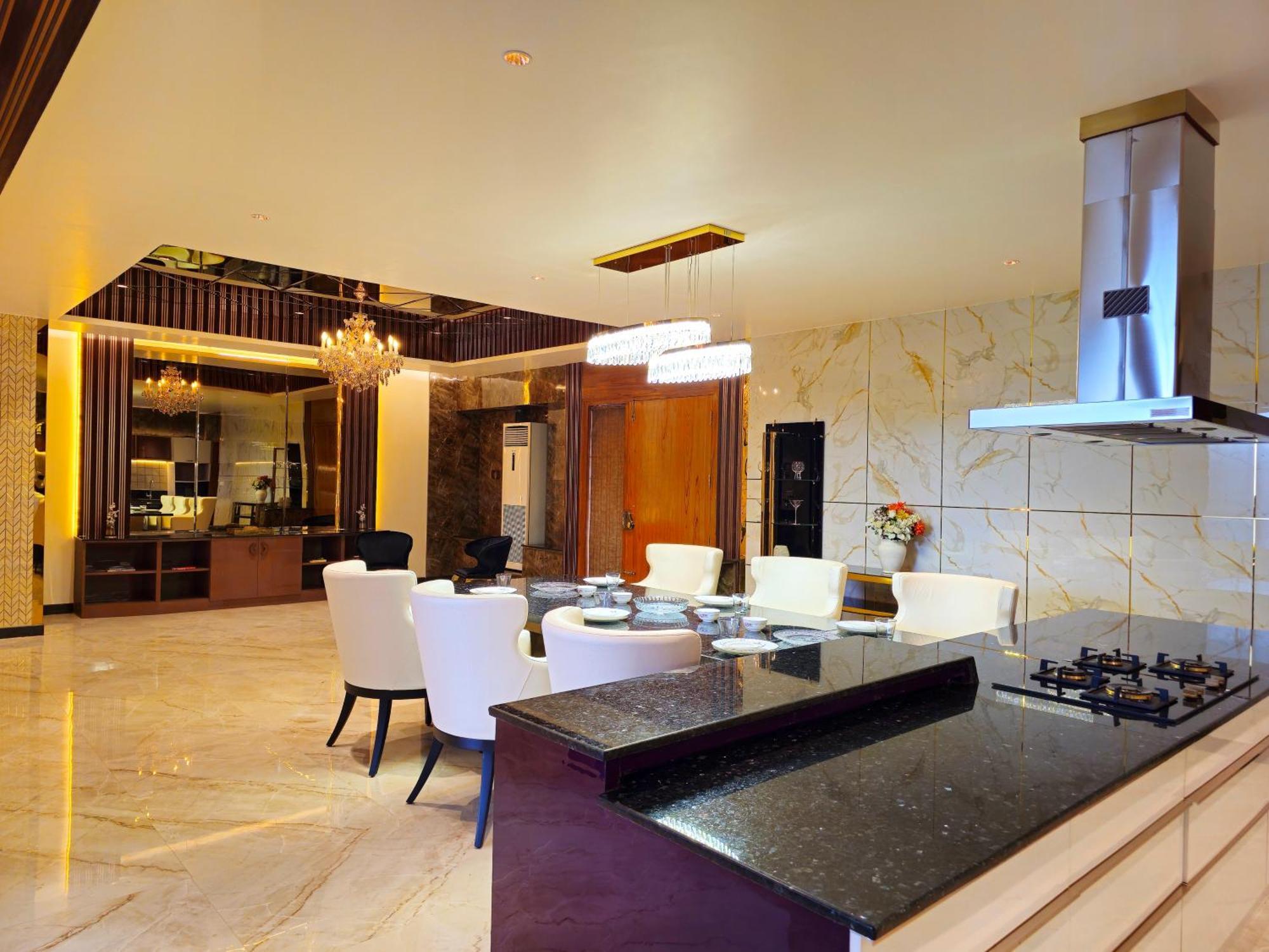 Apartamento The Pentouz On 100 Feet Road Indiranagar - An Urban Luxury Retreat Bangalore Exterior foto