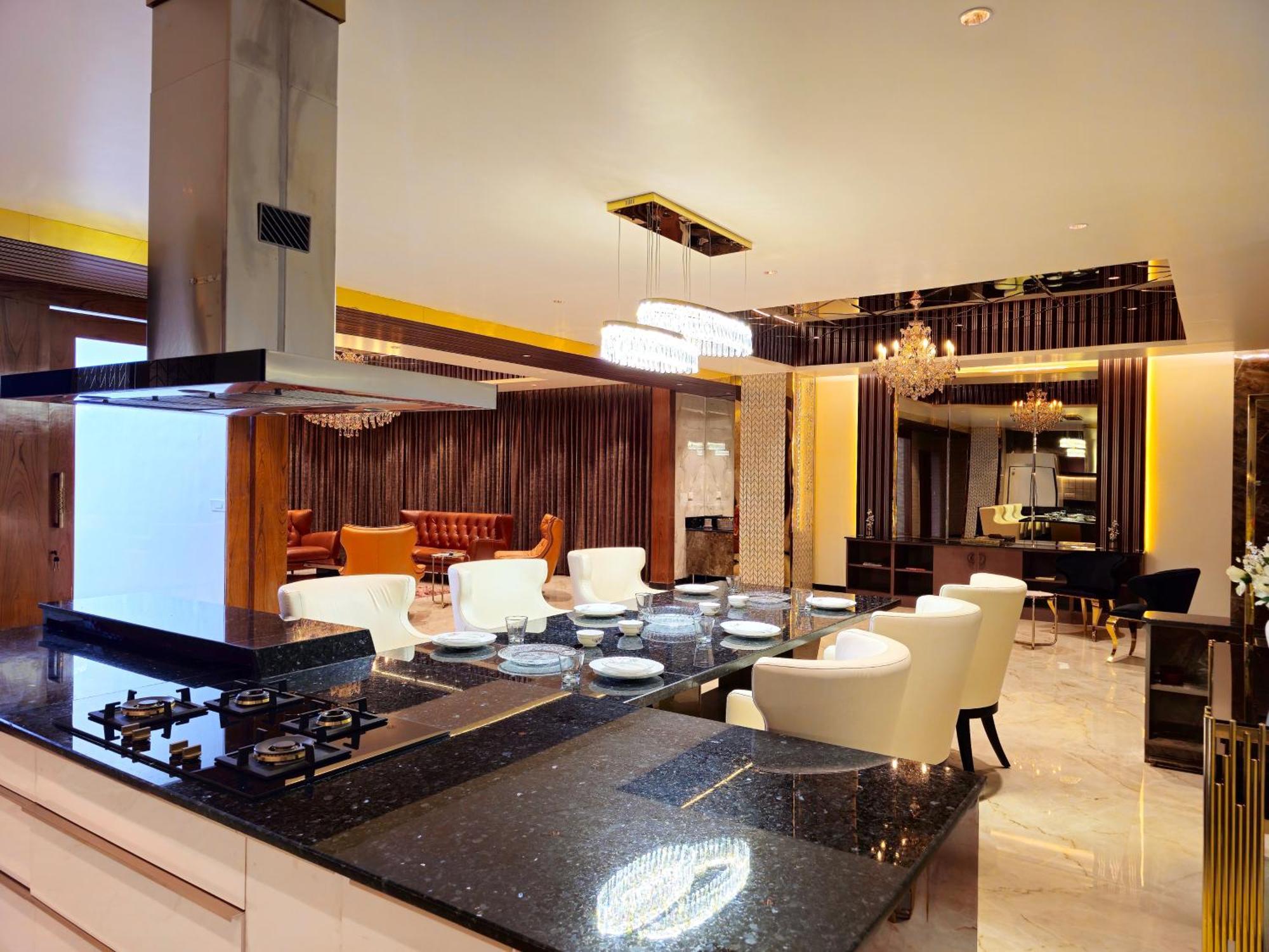 Apartamento The Pentouz On 100 Feet Road Indiranagar - An Urban Luxury Retreat Bangalore Exterior foto