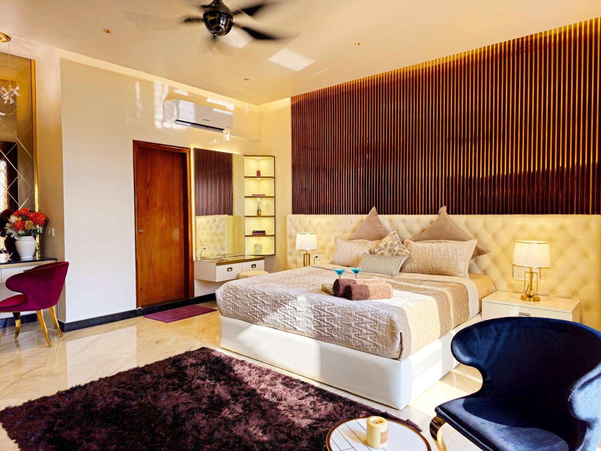 Apartamento The Pentouz On 100 Feet Road Indiranagar - An Urban Luxury Retreat Bangalore Exterior foto