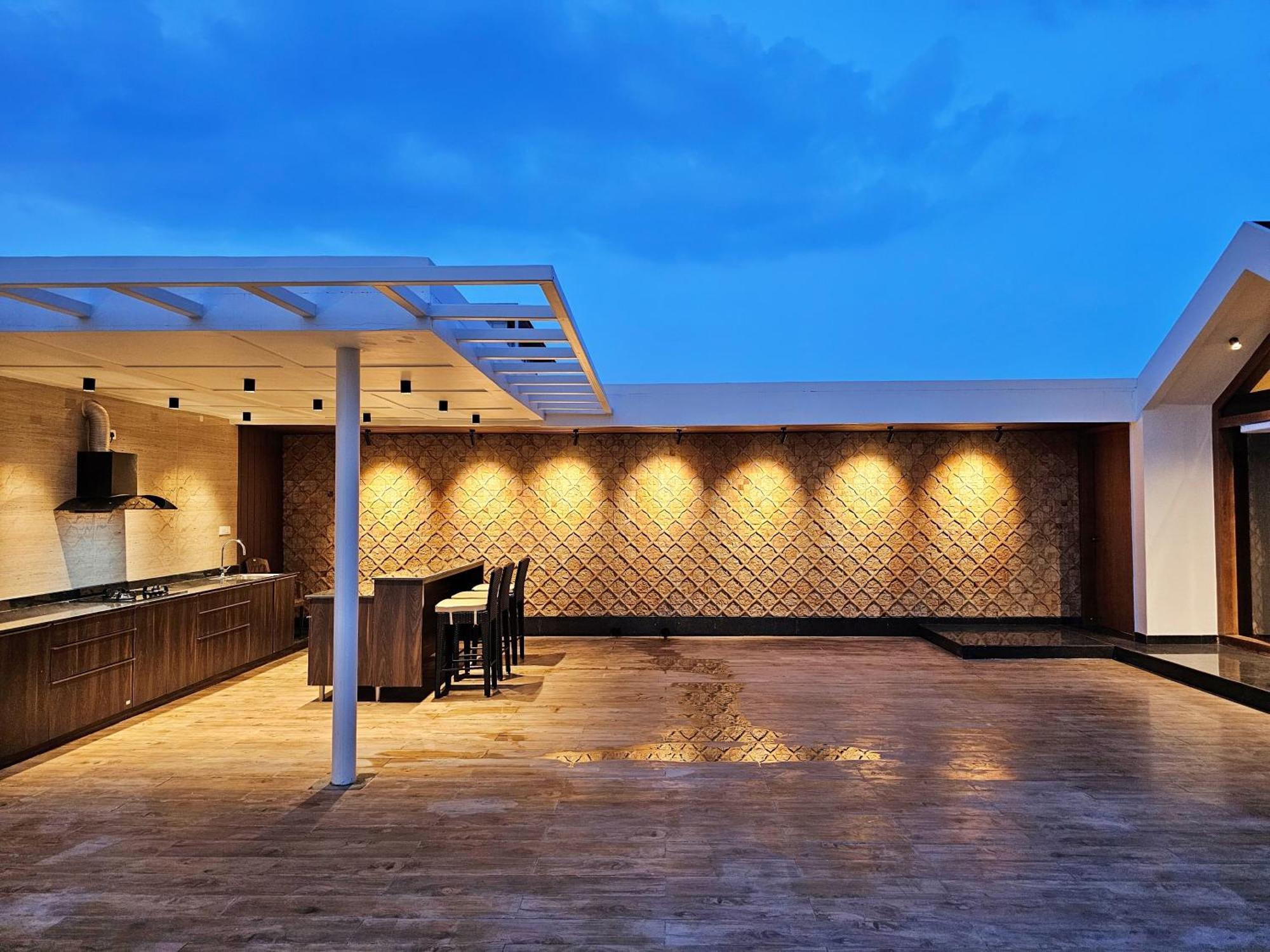 Apartamento The Pentouz On 100 Feet Road Indiranagar - An Urban Luxury Retreat Bangalore Exterior foto